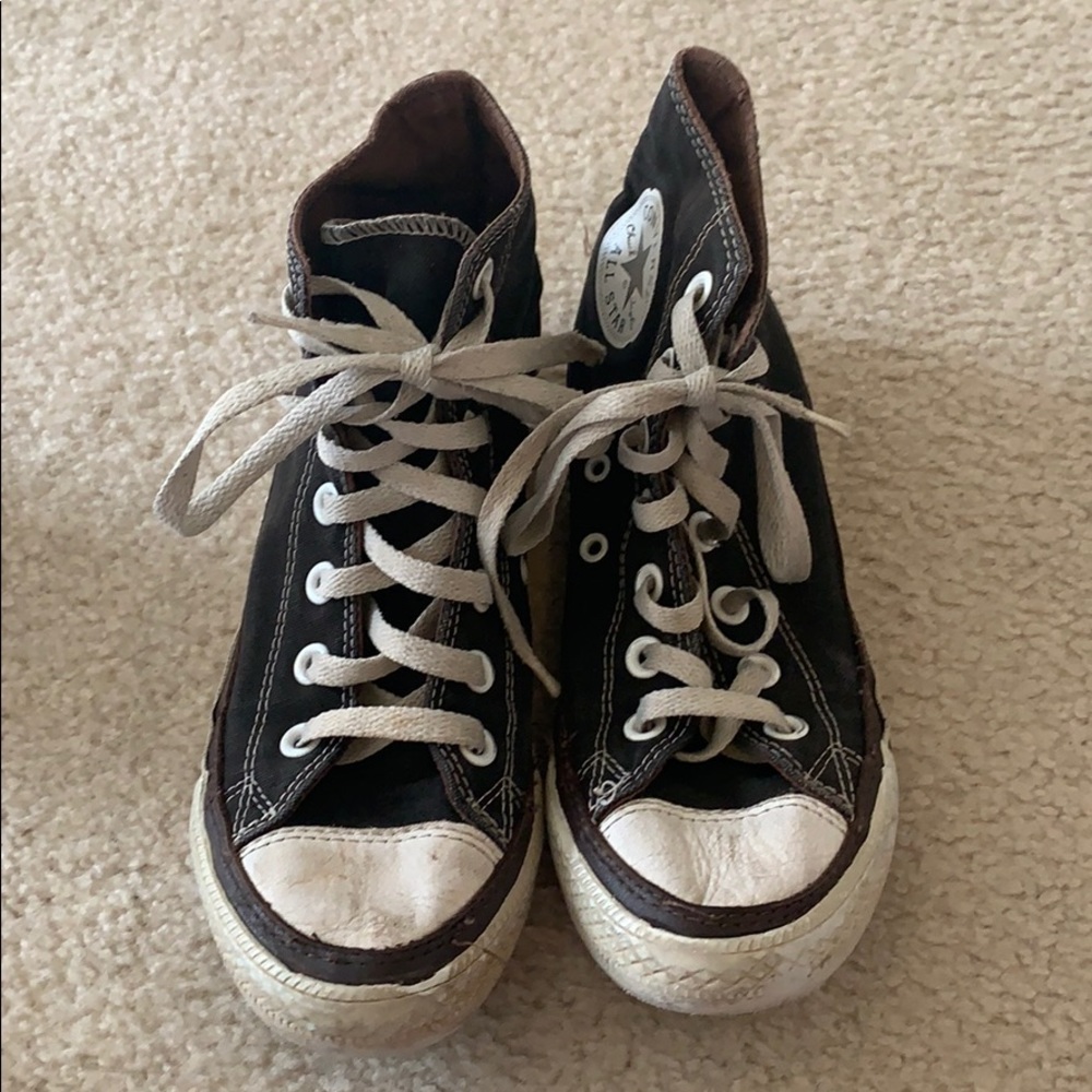 Black and white high top converse